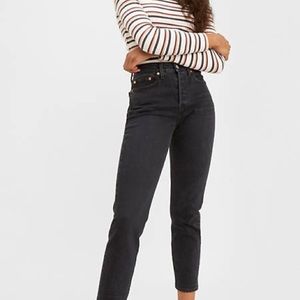 levi’s Wedgie black wash jeans in size 27